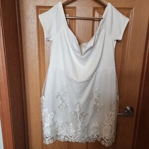 Charlotte Russe White Cap Sleeve Off the Shoulder‎ Lace Fitted Dress Size 2X NWT